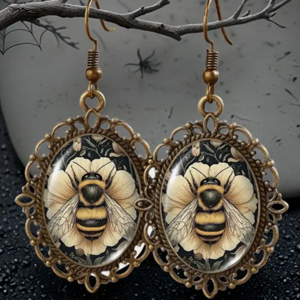 2/30$ Or 3/$35 NEW!Vintage Bee Design Gold Crystal Glass Dangle‎ Earrings-(#306)